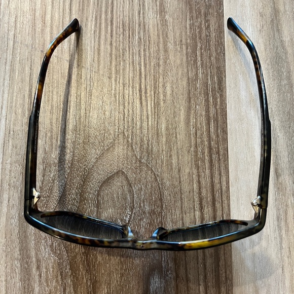 Emporio Armani women’s sunglasses pack, model EA4004 - Picture 8 of 10